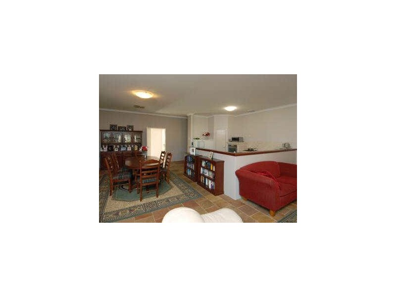 3 The Laxton, Canning Vale WA 6155