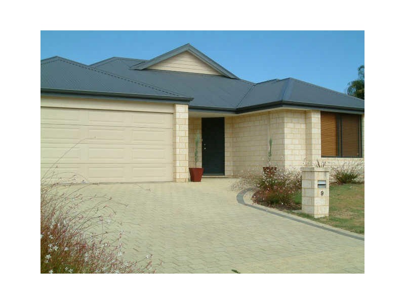 9 Tranquility Place, Maddington WA 6109