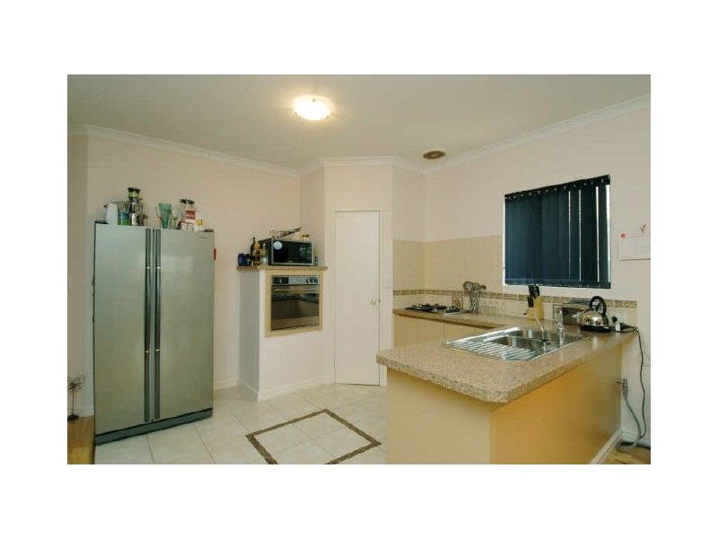 11 Swinden Court, Maddington WA 6109