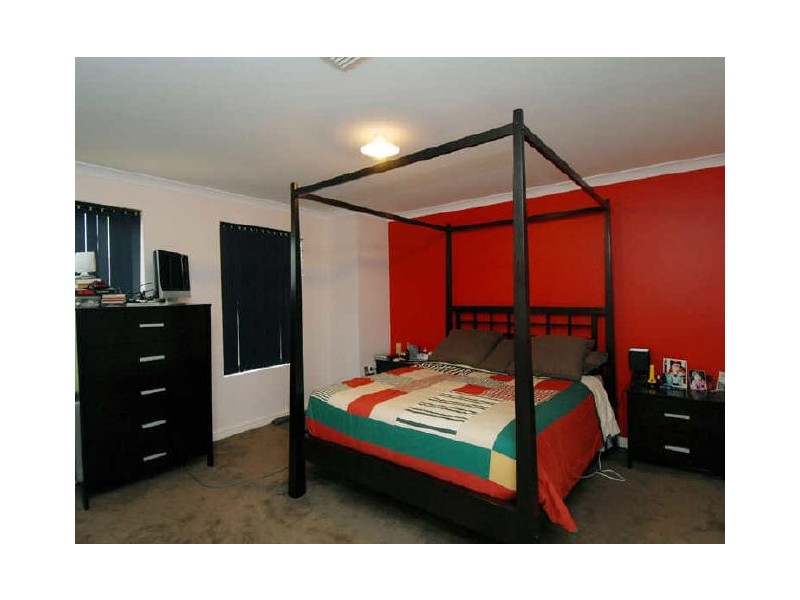 11 Swinden Court, Maddington WA 6109