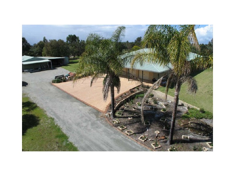 48 Craddon Road, Oakford WA 6121