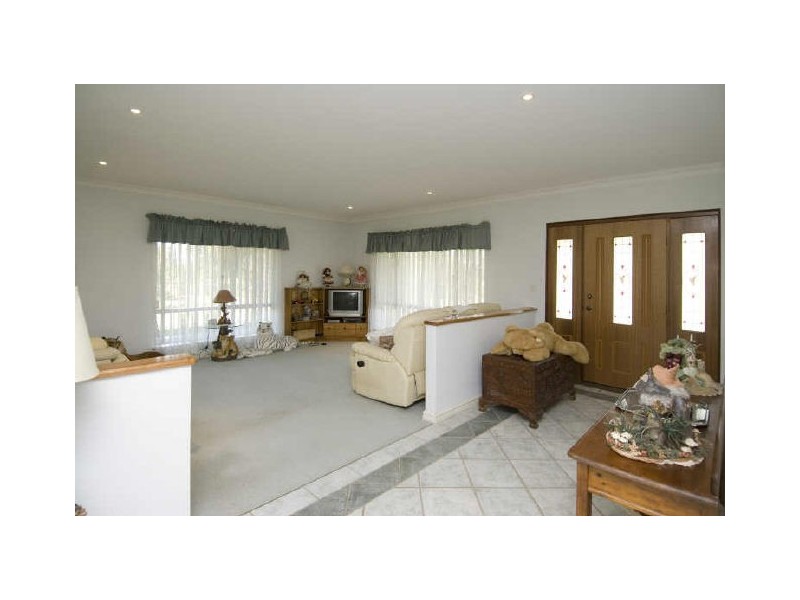 48 Craddon Road, Oakford WA 6121