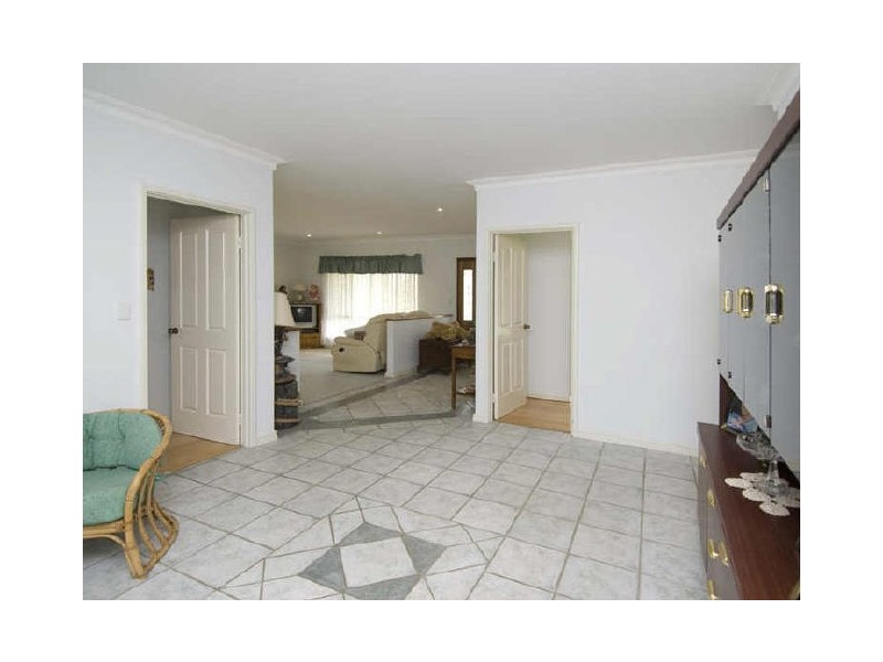 48 Craddon Road, Oakford WA 6121