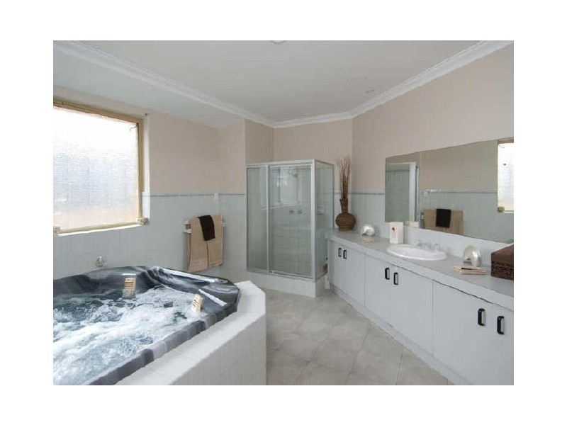 220 Warton Road, Huntingdale WA 6110