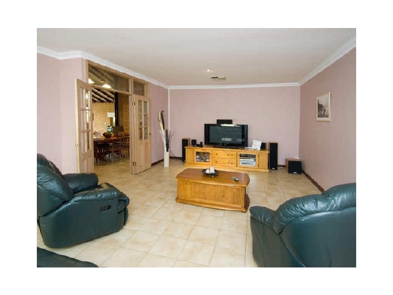 220 Warton Road, Huntingdale WA 6110