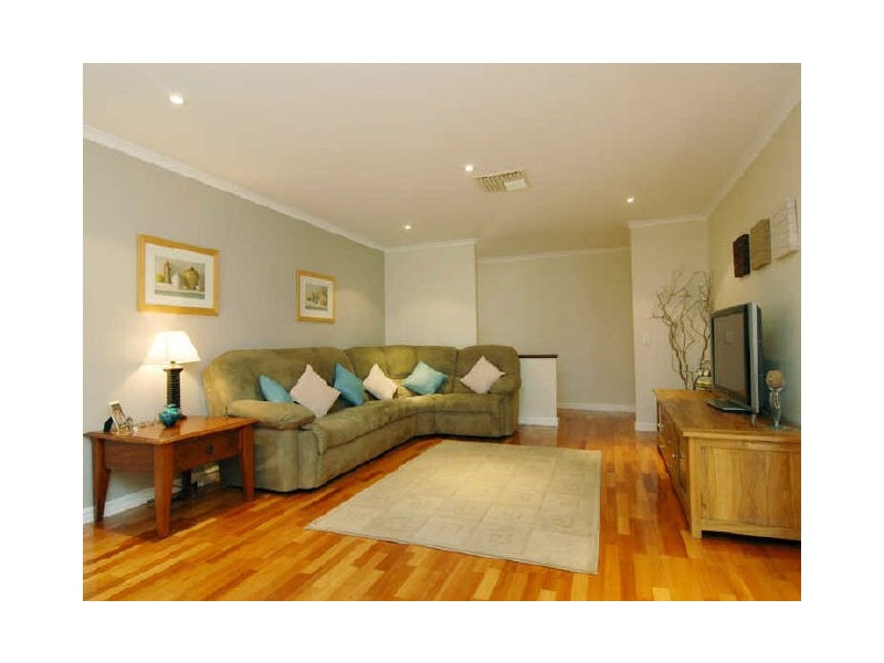 4 Capel Way, Canning Vale WA 6155