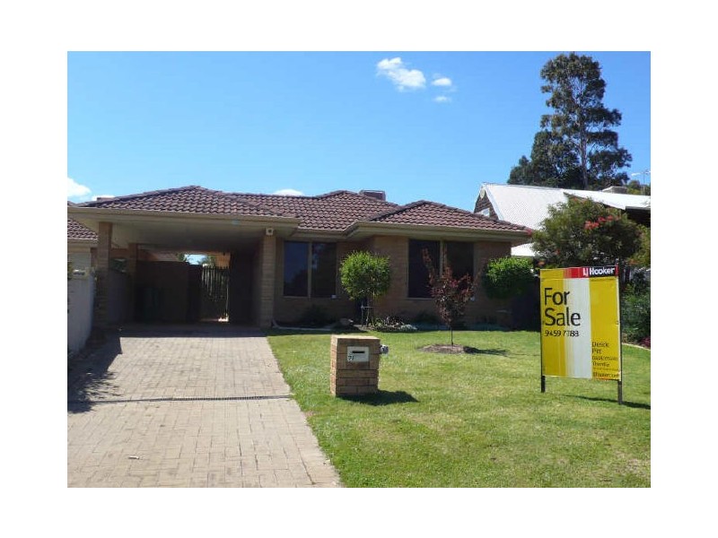 7B Reeves Place, Swan View WA 6056