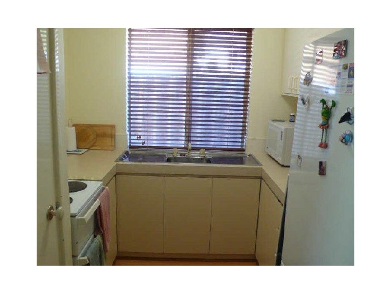 7B Reeves Place, Swan View WA 6056