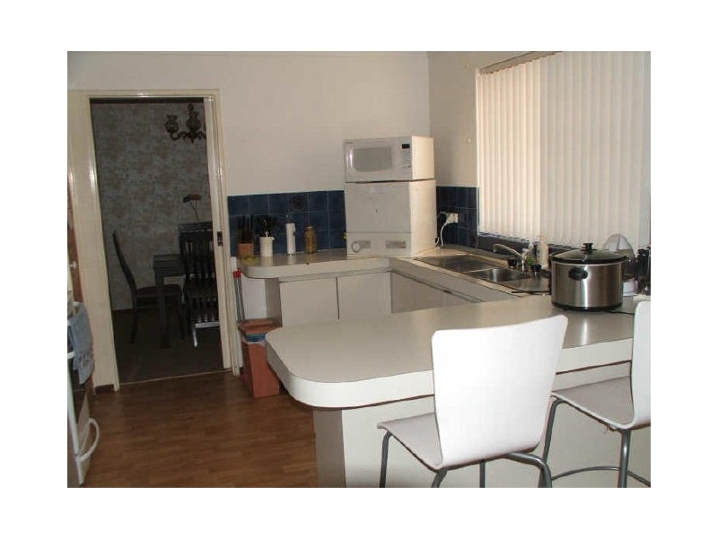 4 Merino Court, Thornlie WA 6108