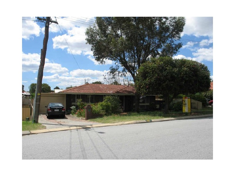 16 Partridge Way, Thornlie WA 6108
