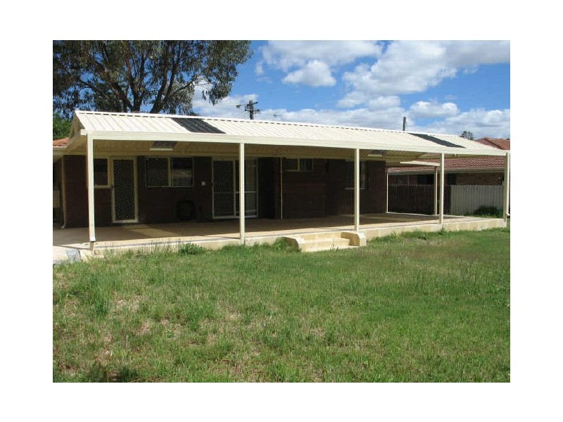 16 Partridge Way, Thornlie WA 6108