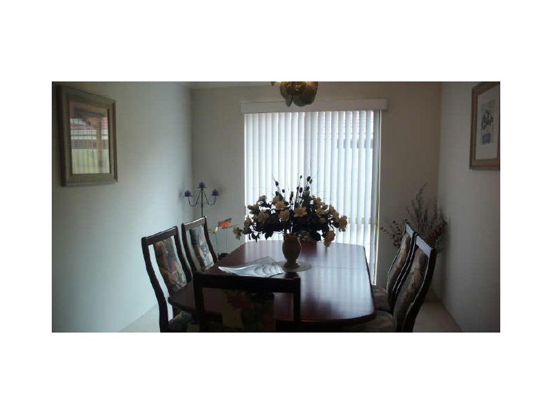 8 Magenta Close, Thornlie WA 6108