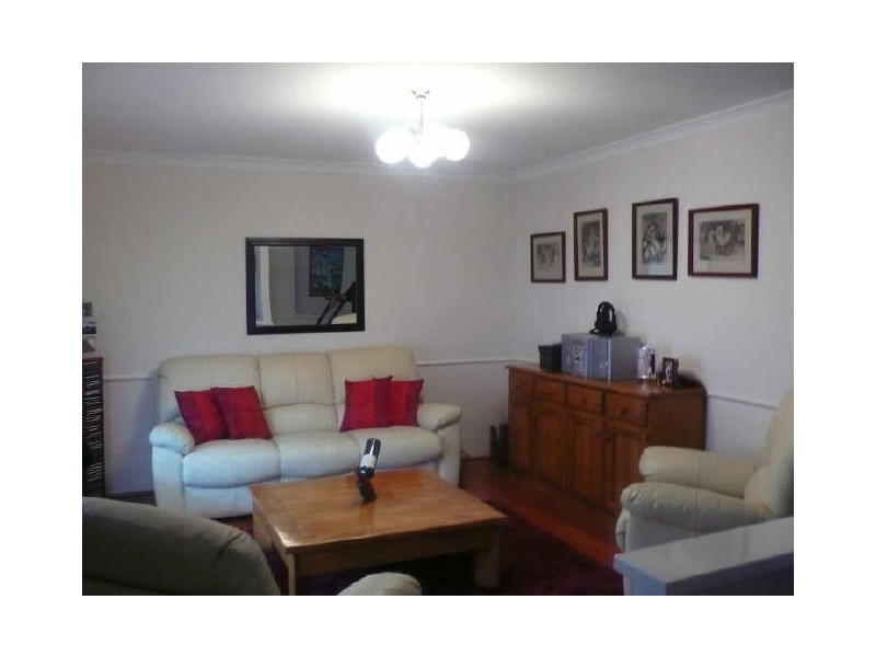 6 Exmouth Place, Thornlie WA 6108