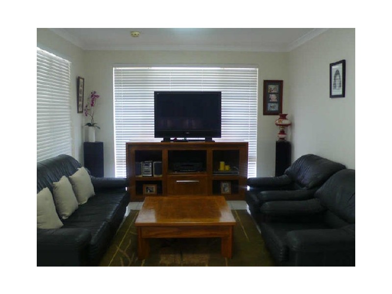 6 Exmouth Place, Thornlie WA 6108