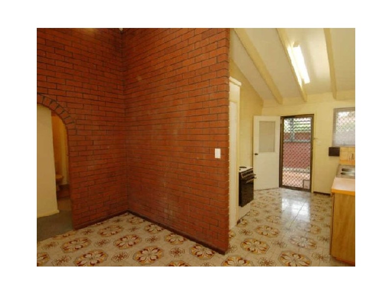 3/3-5 Menzies Place, Thornlie WA 6108