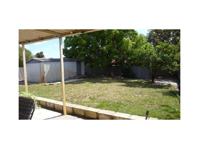 44 Tullamore Avenue, Thornlie WA 6108