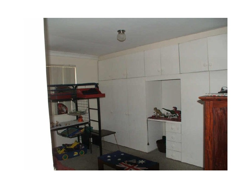 11 Albrecht Place, Thornlie WA 6108