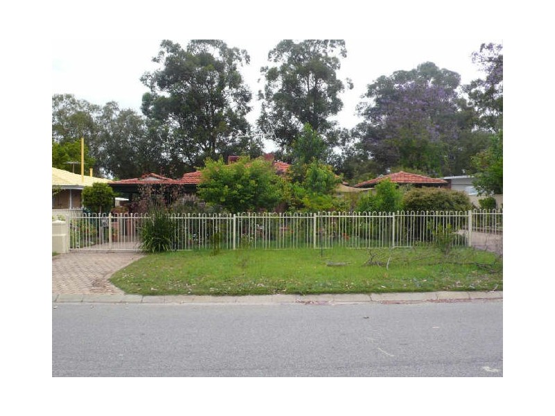 16 Alistair Street, Huntingdale WA 6110