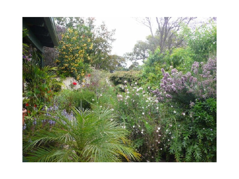 16 Alistair Street, Huntingdale WA 6110