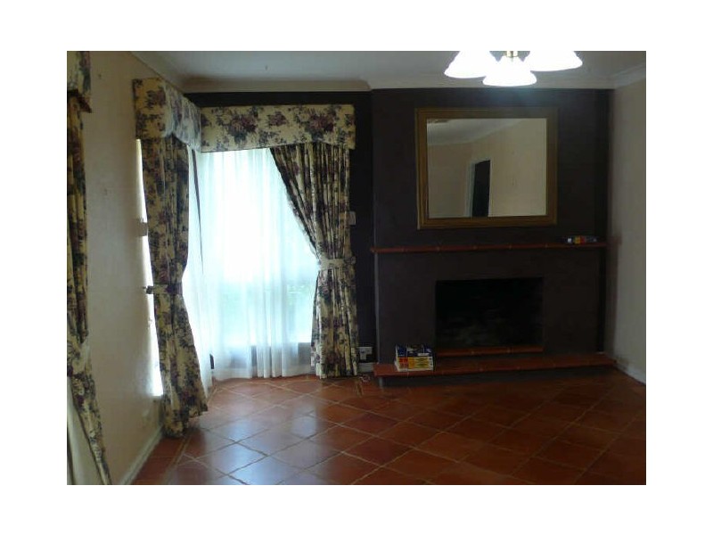 16 Alistair Street, Huntingdale WA 6110