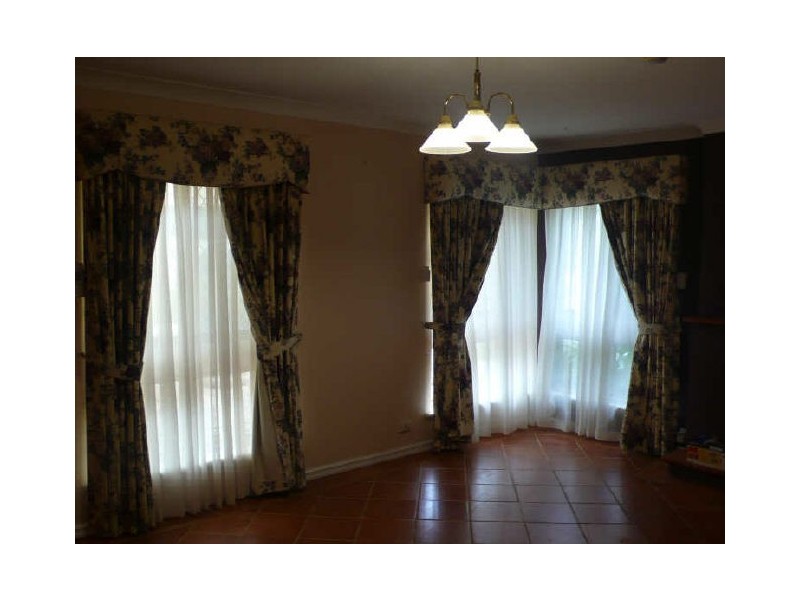 16 Alistair Street, Huntingdale WA 6110