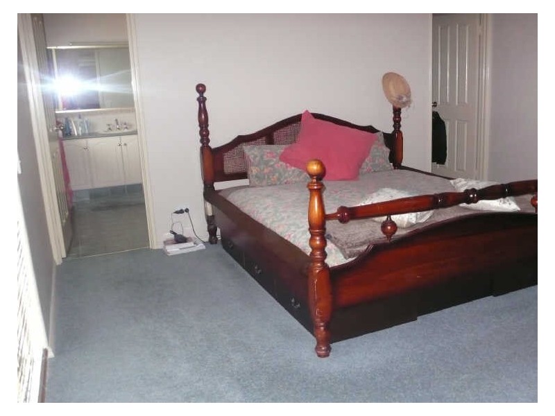 15 Rufford Lane, Canning Vale WA 6155