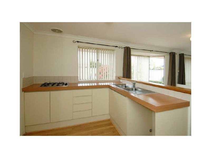 184 Harpenden Street, Huntingdale WA 6110