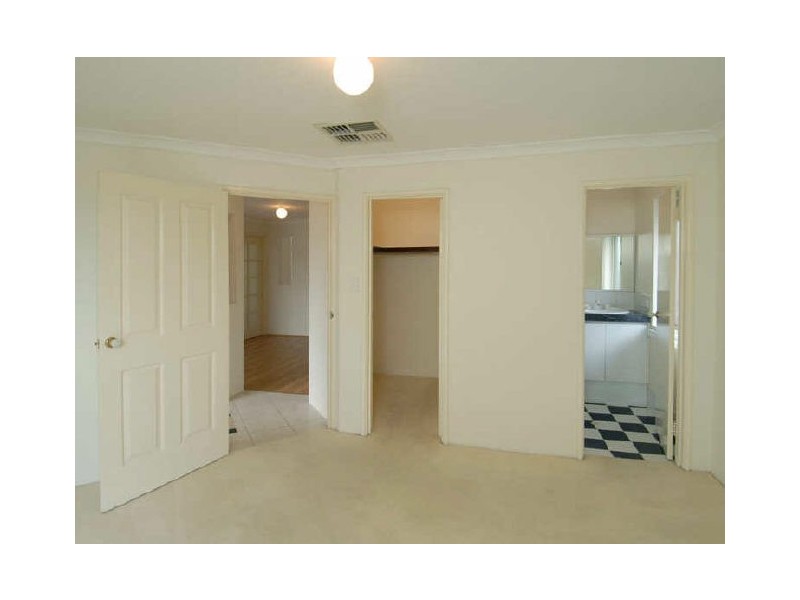 184 Harpenden Street, Huntingdale WA 6110