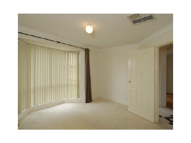 184 Harpenden Street, Huntingdale WA 6110