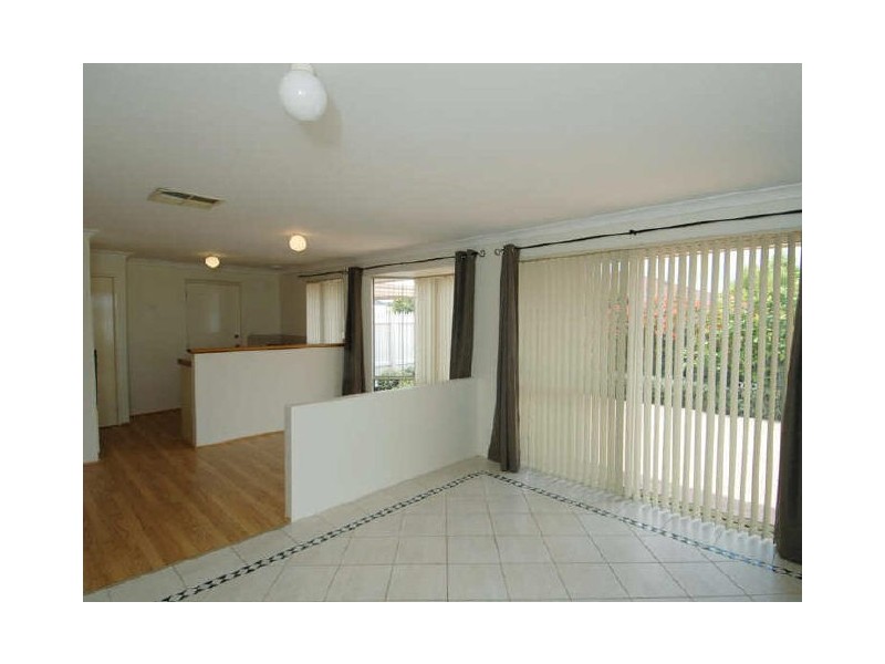184 Harpenden Street, Huntingdale WA 6110
