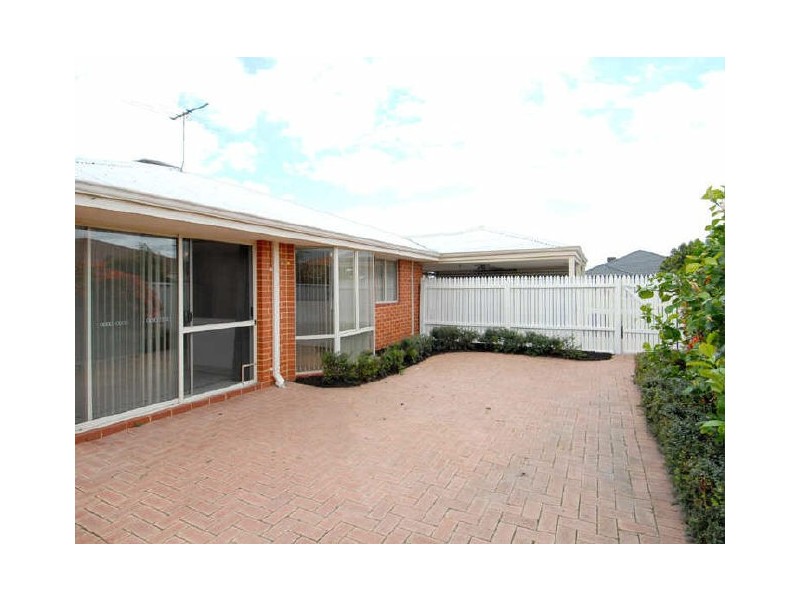 184 Harpenden Street, Huntingdale WA 6110