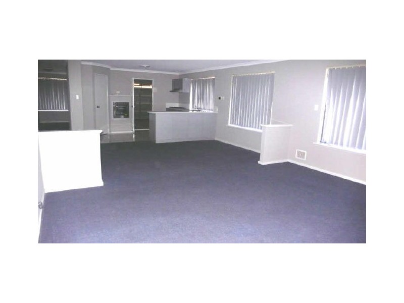 8 Yeo Street, Canning Vale WA 6155
