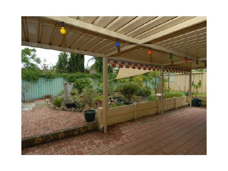 8 Olney Place, Huntingdale WA 6110