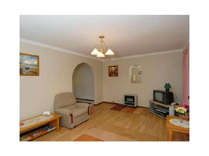 8 Olney Place, Huntingdale WA 6110