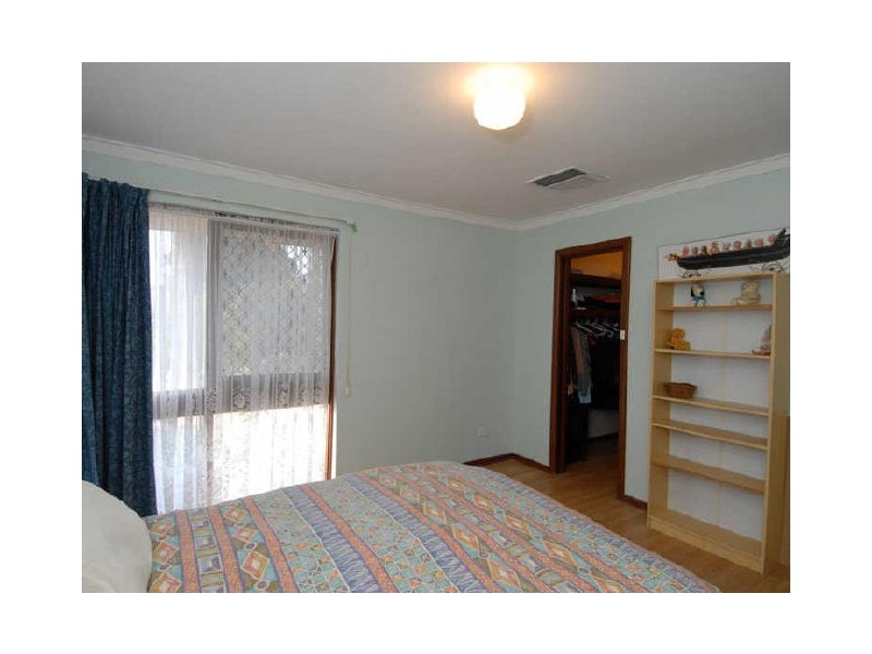 8 Olney Place, Huntingdale WA 6110