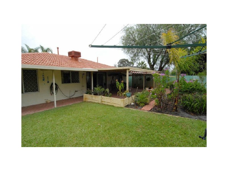 8 Olney Place, Huntingdale WA 6110