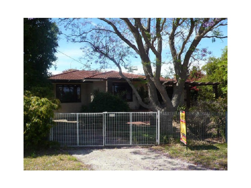 106 Spring Road, Thornlie WA 6108