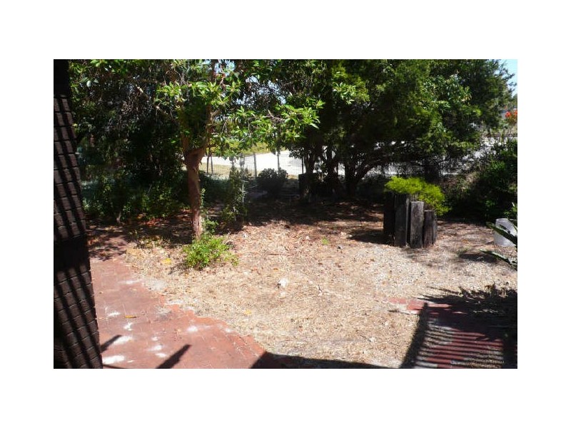 106 Spring Road, Thornlie WA 6108