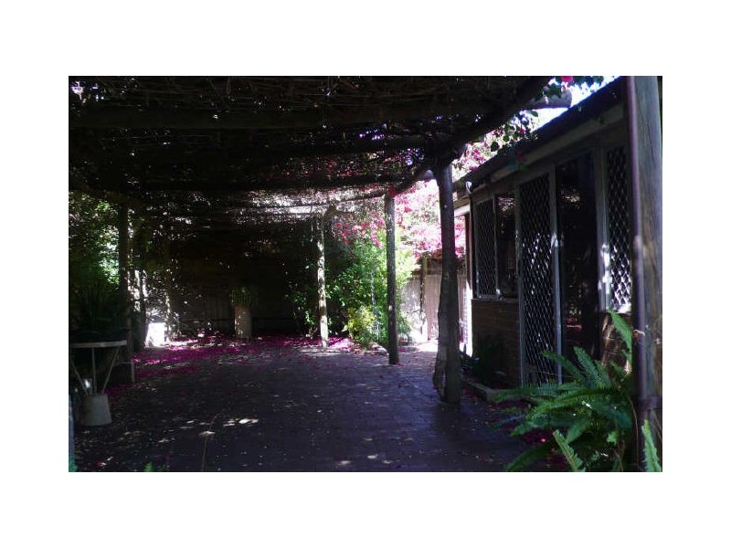 106 Spring Road, Thornlie WA 6108