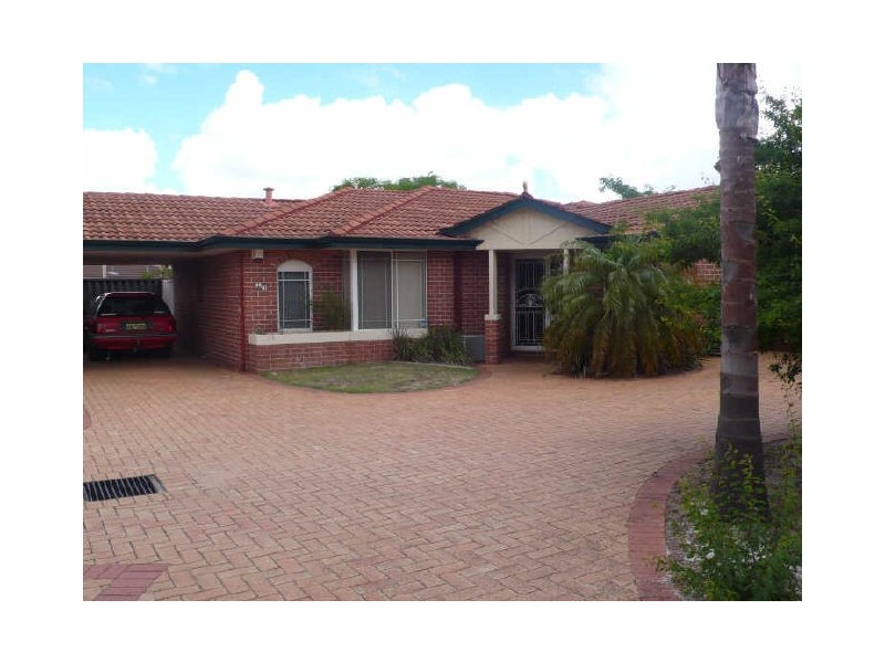 10 Towncentre Drive, Thornlie WA 6108