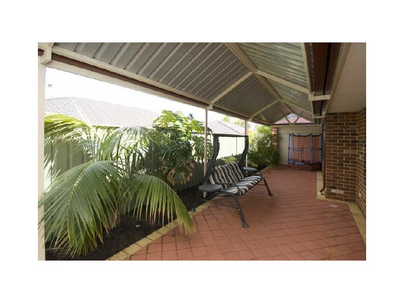 4 Longstaff Loop, Southern River WA 6110