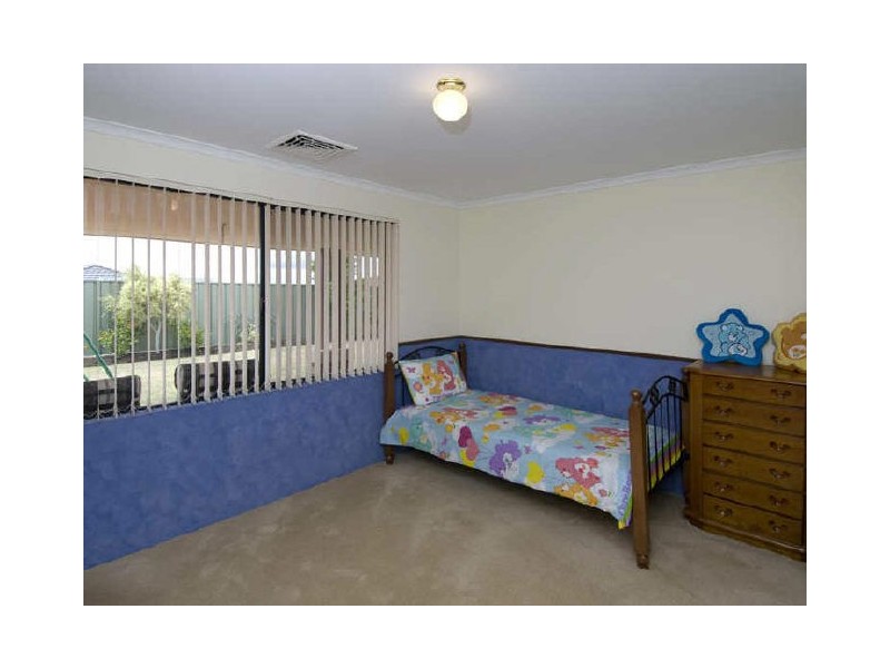 4 Longstaff Loop, Southern River WA 6110