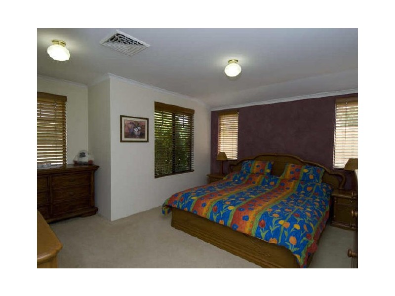 4 Longstaff Loop, Southern River WA 6110