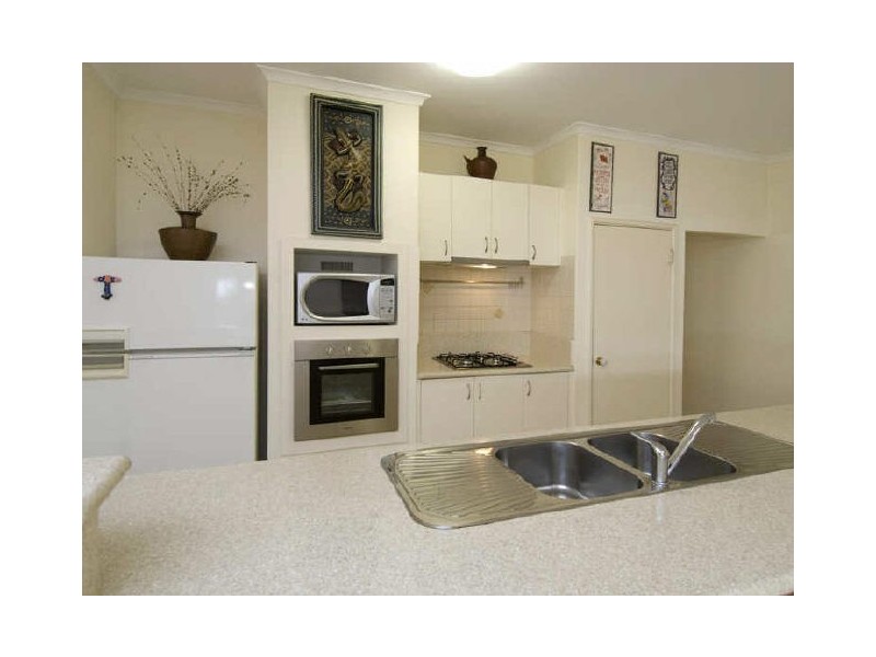 4 Longstaff Loop, Southern River WA 6110