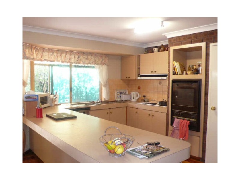 42 Jurien Way, Thornlie WA 6108