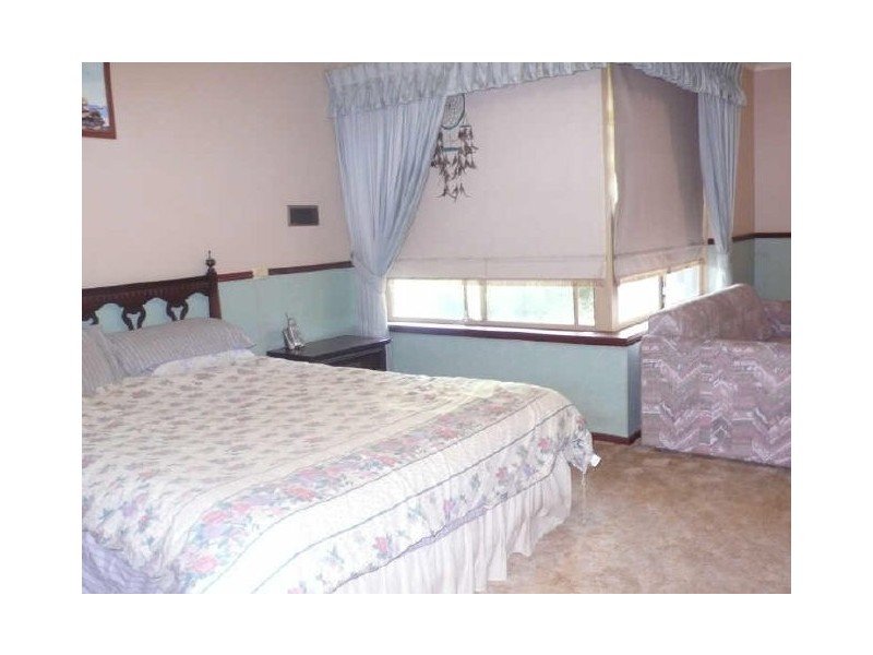 42 Jurien Way, Thornlie WA 6108