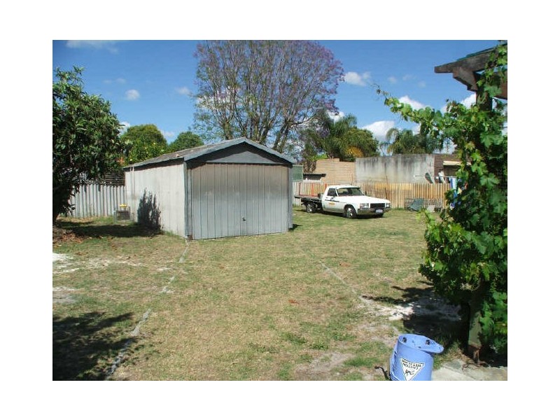 253 Spencer Road, Thornlie WA 6108