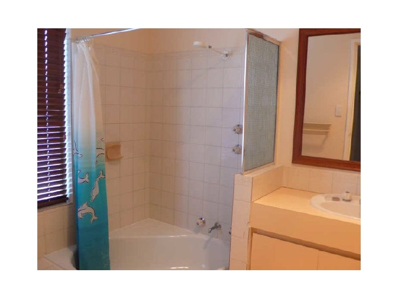 12 Endeavour Court, Thornlie WA 6108