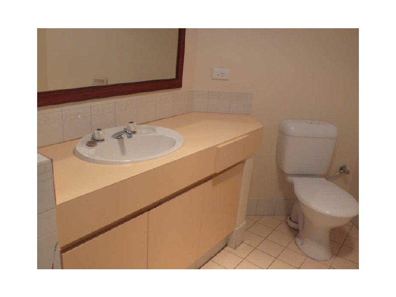 12 Endeavour Court, Thornlie WA 6108