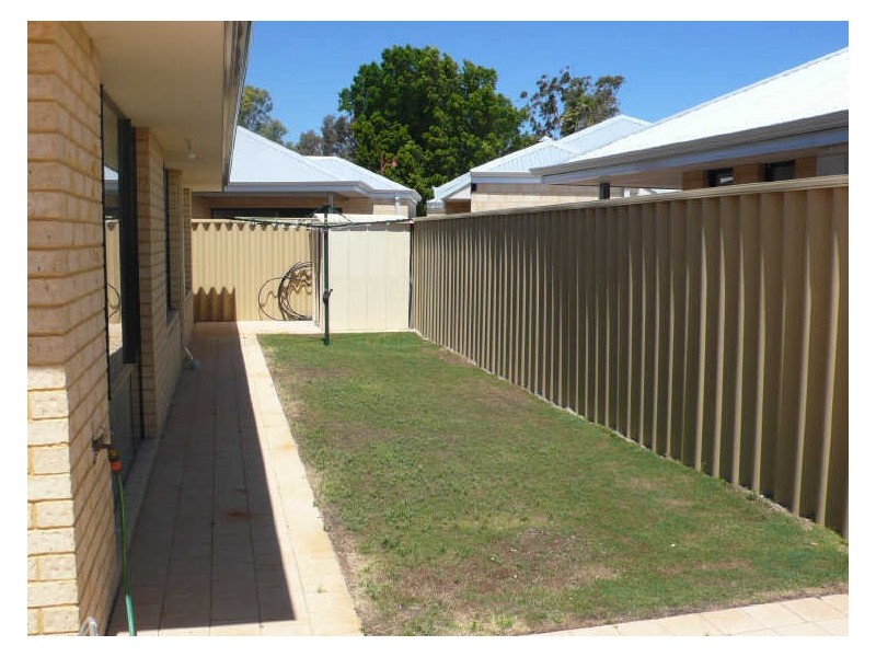 35 Holmes Street, Southern River WA 6110